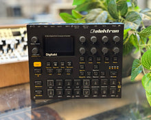 Load image into Gallery viewer, Elektron Digitakt
