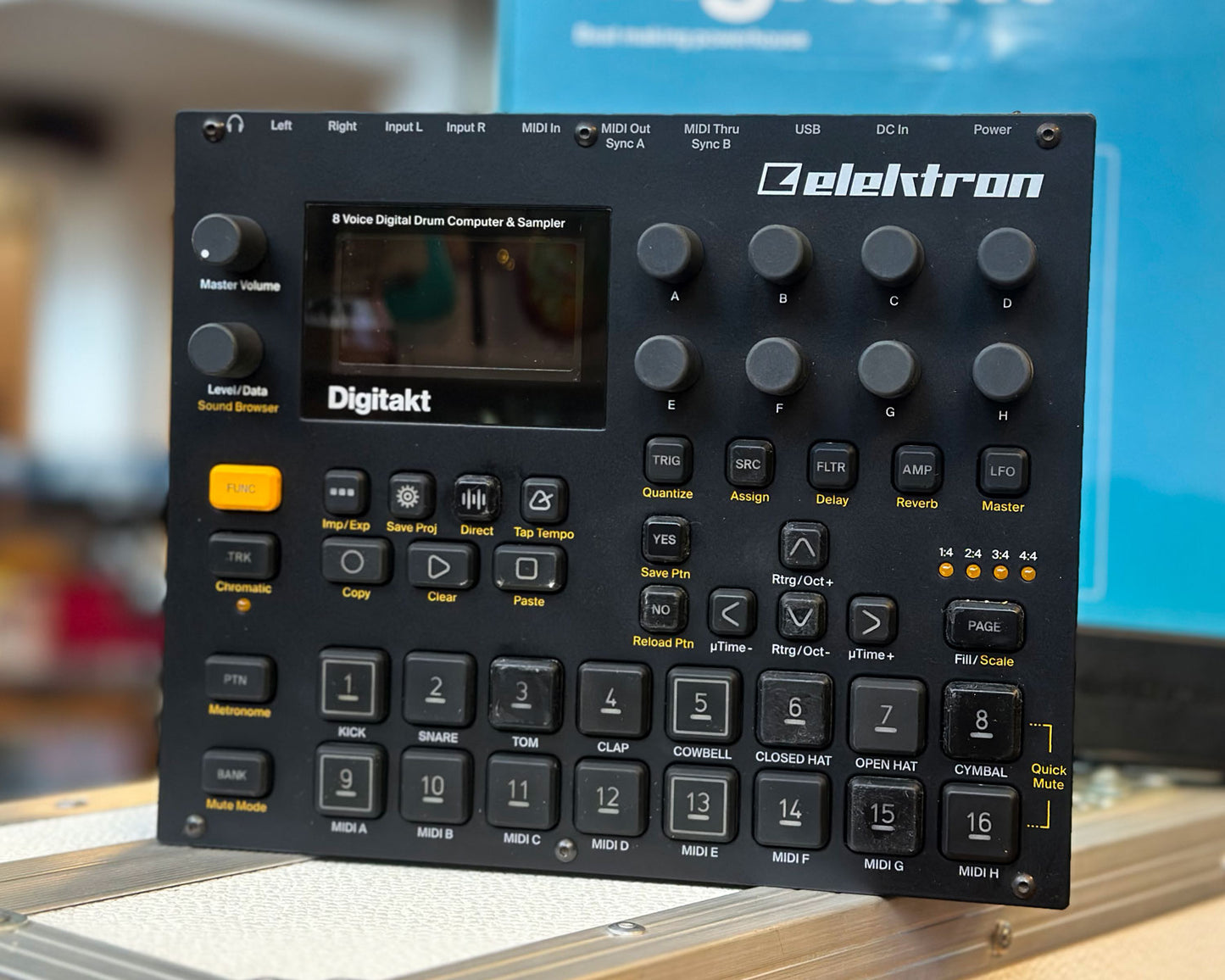 Elektron Digitakt 8 Voice Drum Computer and Sampler