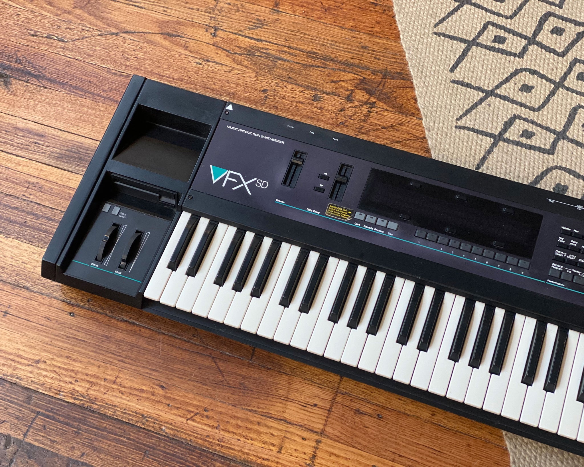 Ensoniq VFXsd Music Production Synthesizer – Found Sound