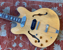 Load image into Gallery viewer, Epiphone Casino - Lefthanded w/ Gibson Bridge P90
