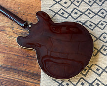 Load image into Gallery viewer, Epiphone Casino Hollowbody Electric
