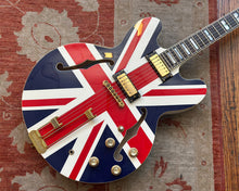Load image into Gallery viewer, Epiphone E212T Union Jack Sheraton

