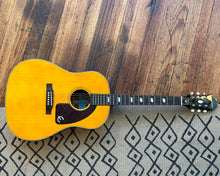 Load image into Gallery viewer, Epiphone FT-79 Acoustic/Electric &amp; Hard Case
