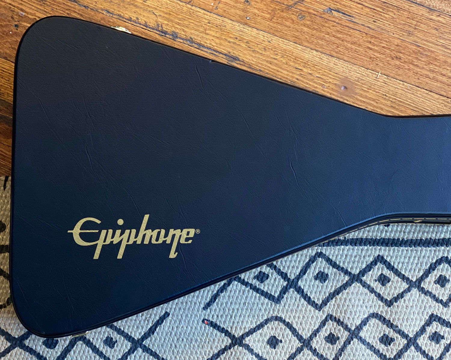 Epiphone Flying V Deluxe Hardshell Case Found Sound