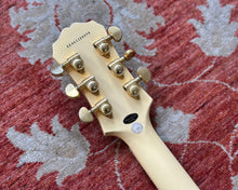 Load image into Gallery viewer, Epiphone G-400 Les Paul Custom
