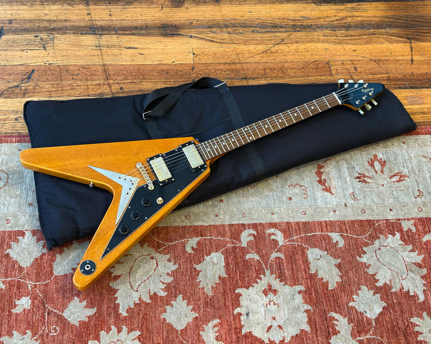 Epiphone Korina Flying V