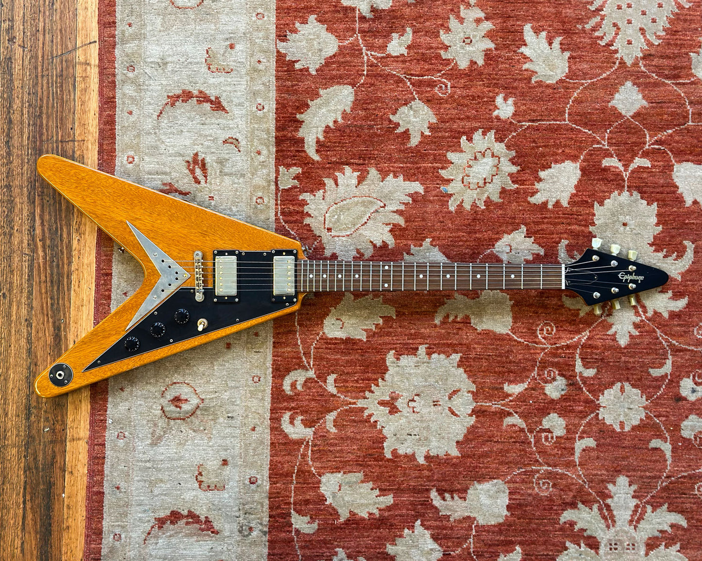 Epiphone Korina Flying V