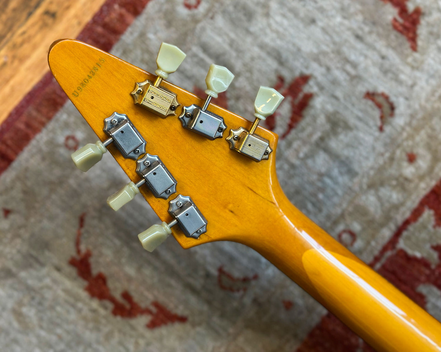 Epiphone Korina Flying V