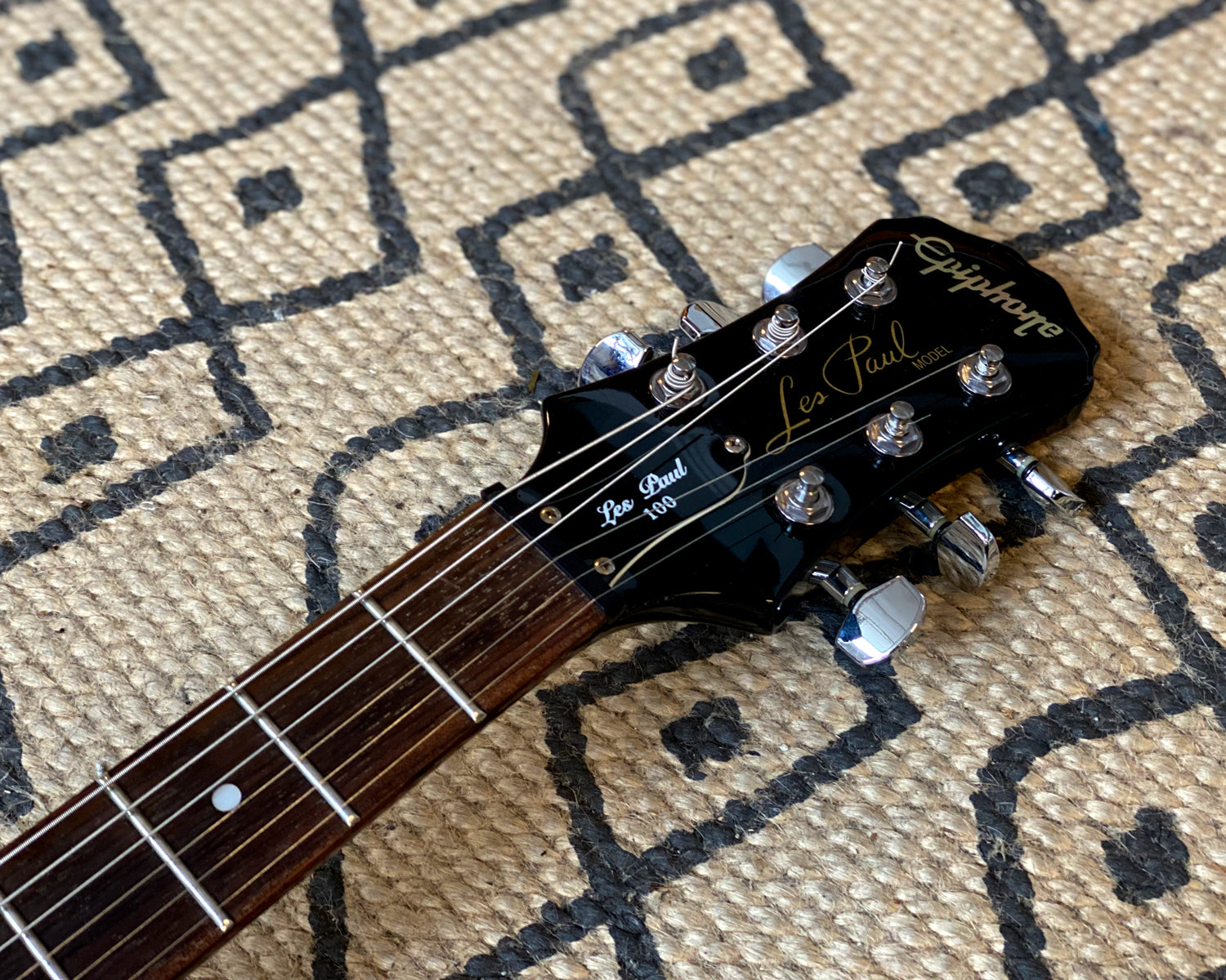Epiphone Les Paul 100 – Found Sound