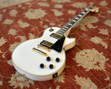 Load image into Gallery viewer, 2016 Epiphone Les Paul Custom Pro - Alpine White
