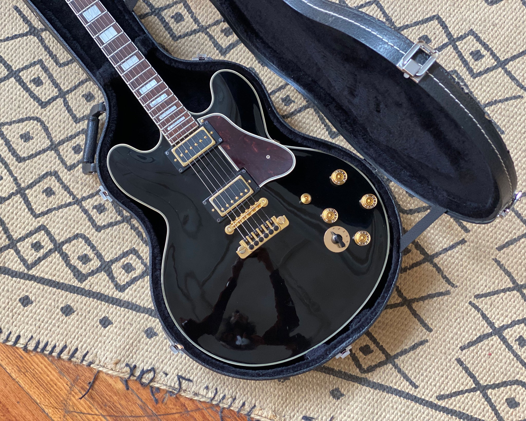 Epiphone Lucille - Peerless w/ Lollar P90 & Imperial Pickups