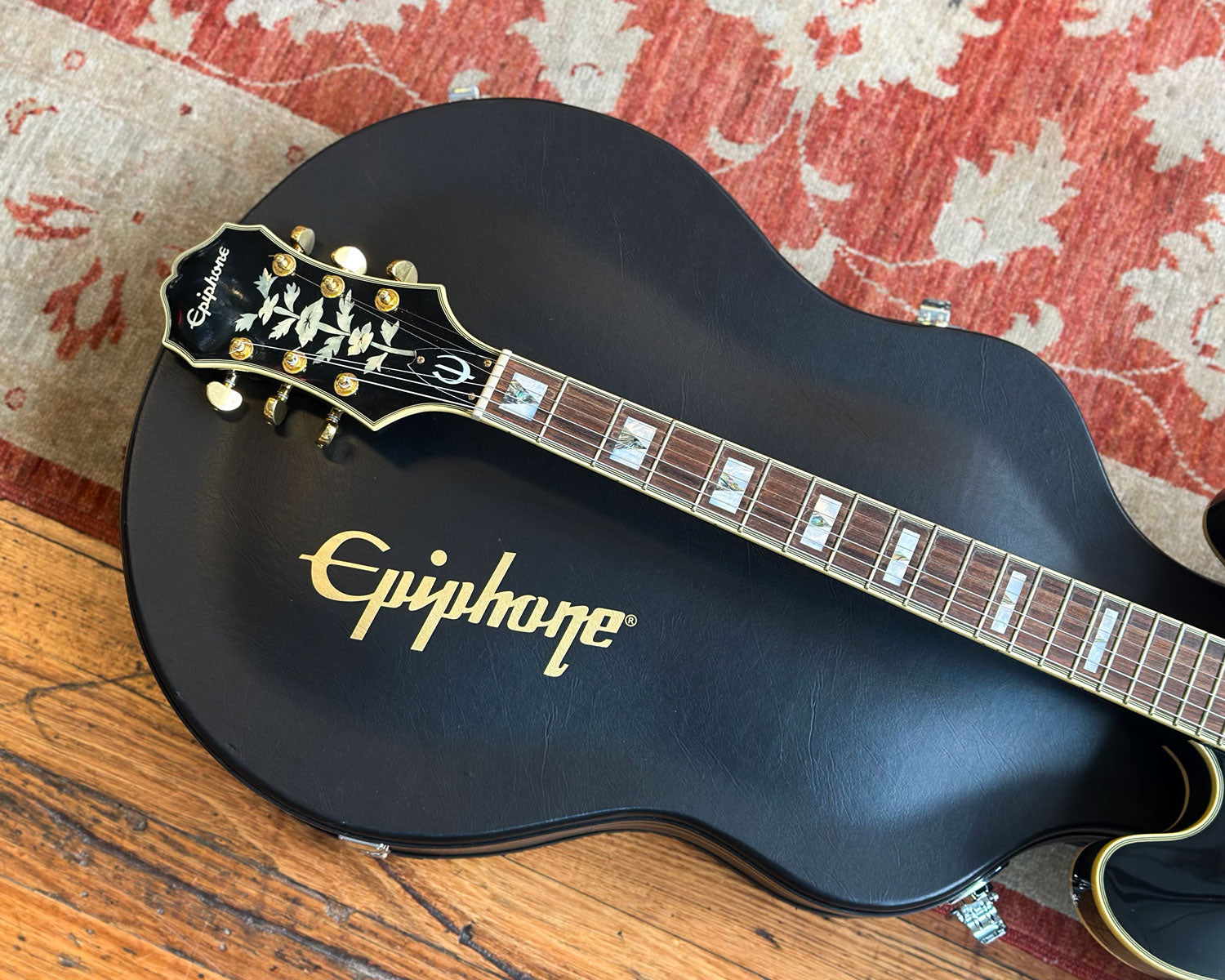 rururu　epiphone sheraton Ⅱ pro vs Epiphone Emily Wolfe Sheraton VS Sheraton II Pro Review (No