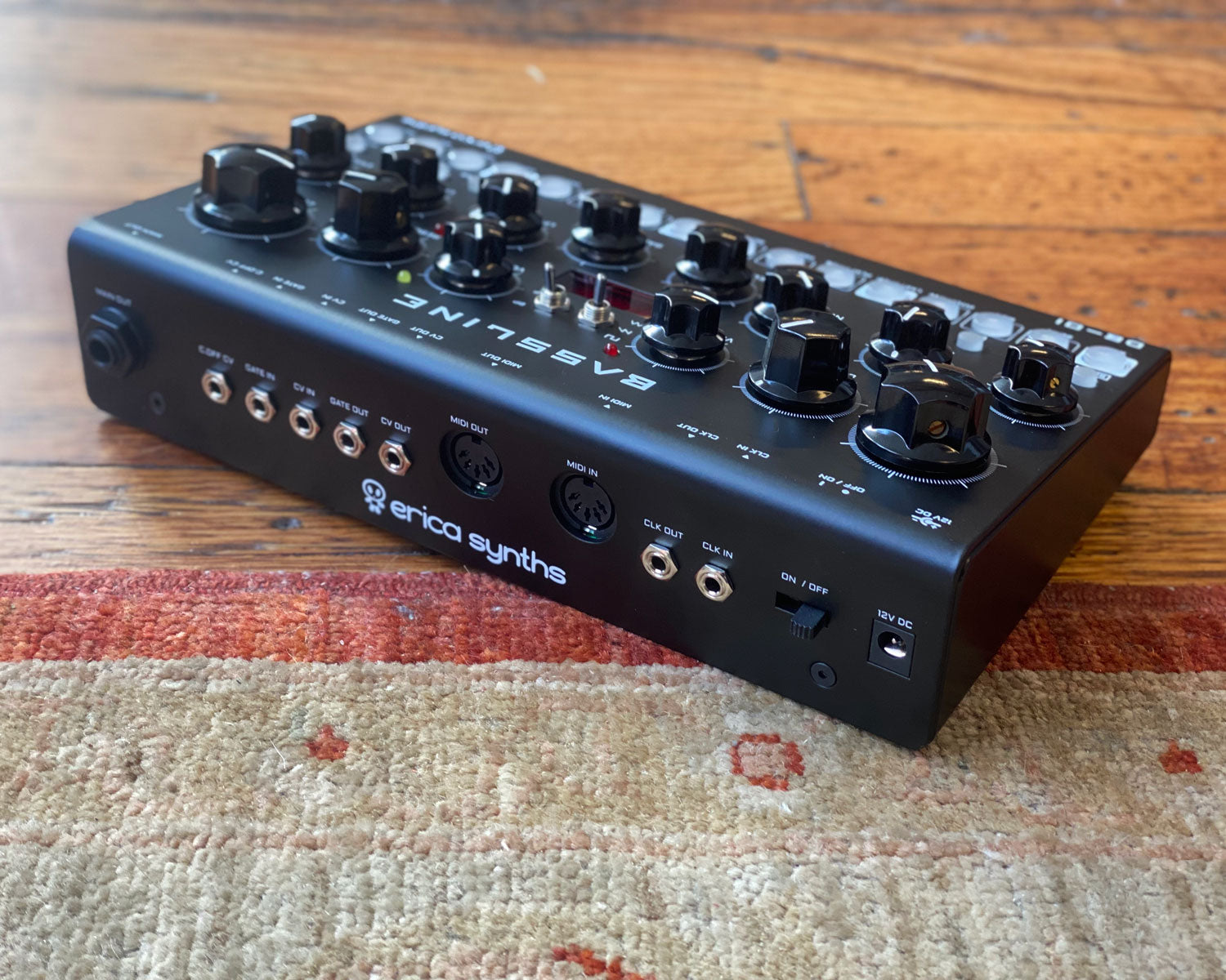 鍵盤楽器 Erica Synths Bassline Erica Synths Bassline DB-01 Desktop Bassline Synthesizer