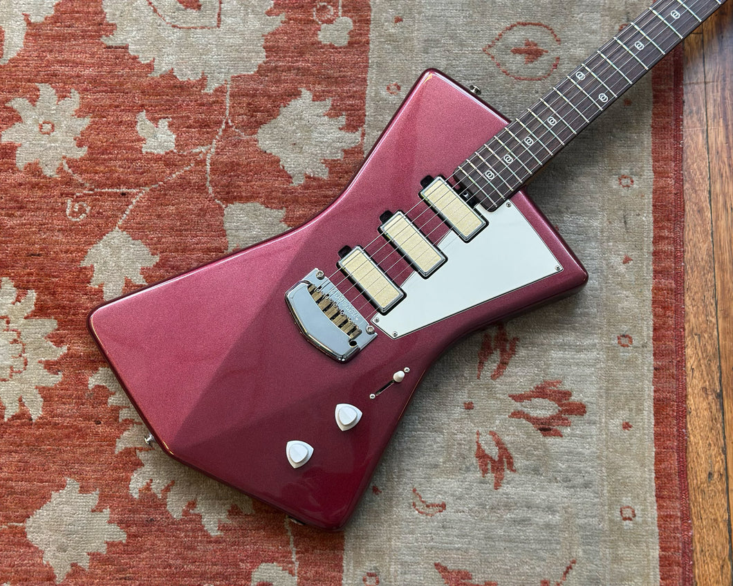 Ernie Ball Music Man St. Vincent Goldie  - Velveteen