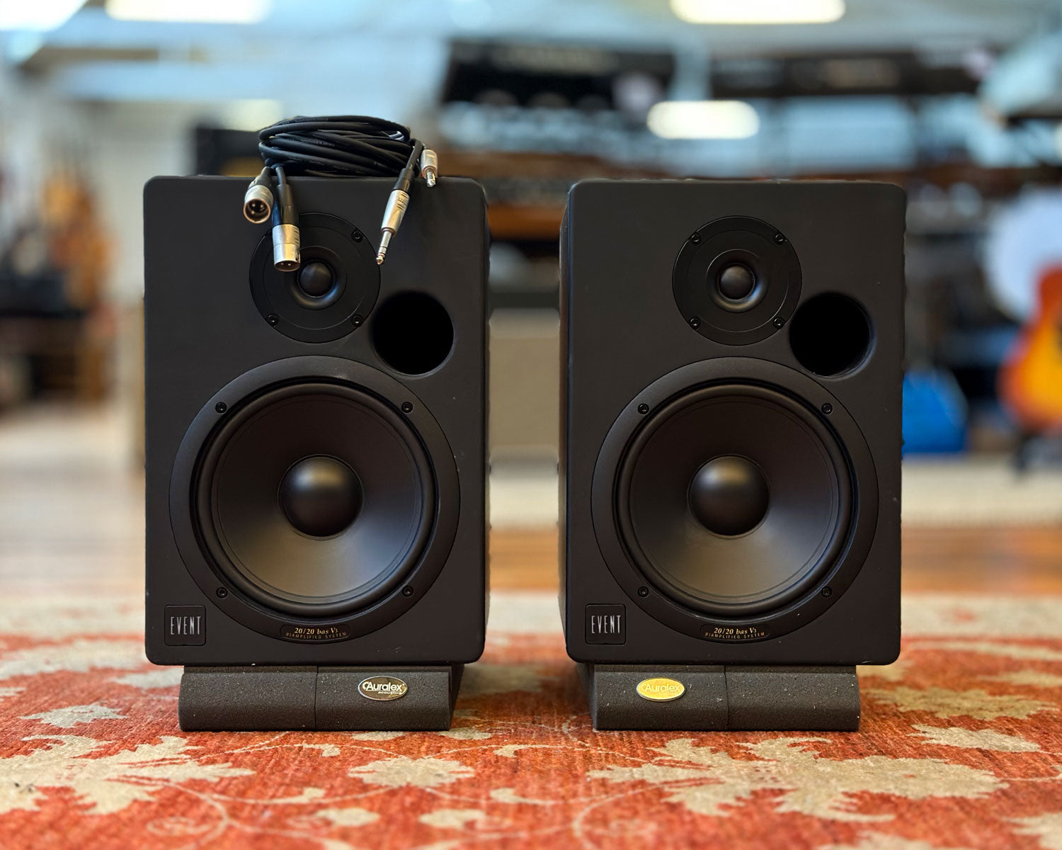 【良品】希少 EVENT 20/20 BAS V3 モニタースピーカー 業務用 20/20 BAS V3 8インチスタジオモニター｜SOUNDMART