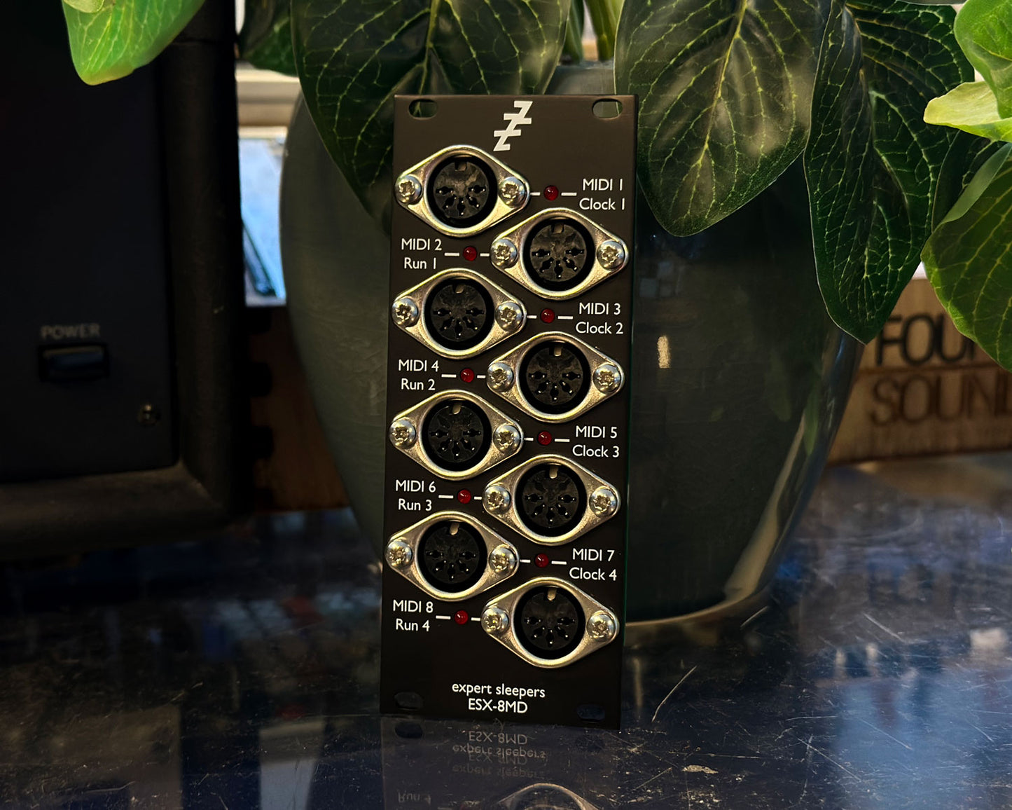 Expert Sleepers ESX-8MD mk2 MIDI/DIN Sync Expander