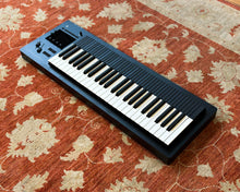 Load image into Gallery viewer, Expressive E Osmose
