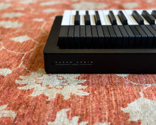 Load image into Gallery viewer, Expressive E Osmose
