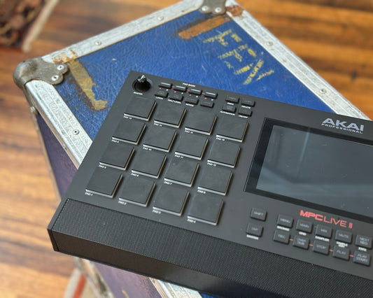AKAI MPC Live Mk II Standalone Music Production Center with Built-In Speakers