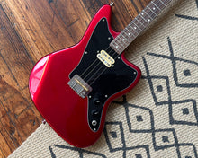 Load image into Gallery viewer, Fanner Jazzmistress - Electric Baritone Ukulele - Made in South Africa

