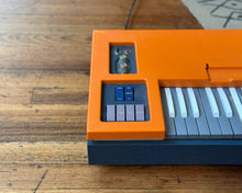 Load image into Gallery viewer, 1968 Farfisa Fast 2 - Compact Transistor Organ - Made in Italy
