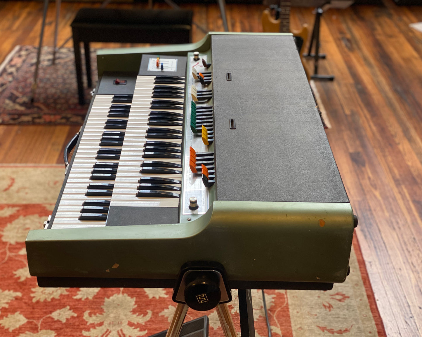 1966 Farfisa VIP 400
