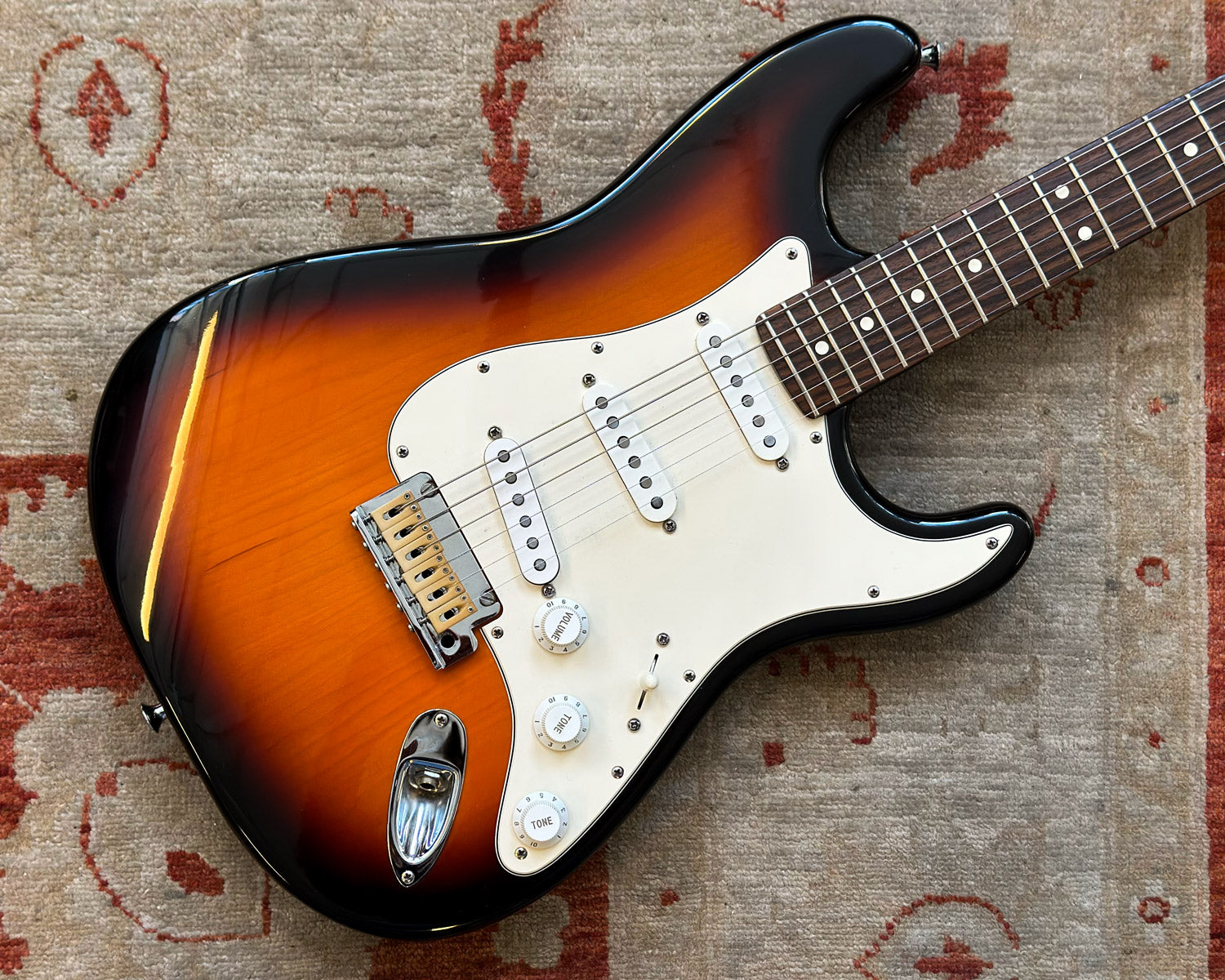 1994 Fender 40th Anniversary Stratocaster in Sunburst W/Case