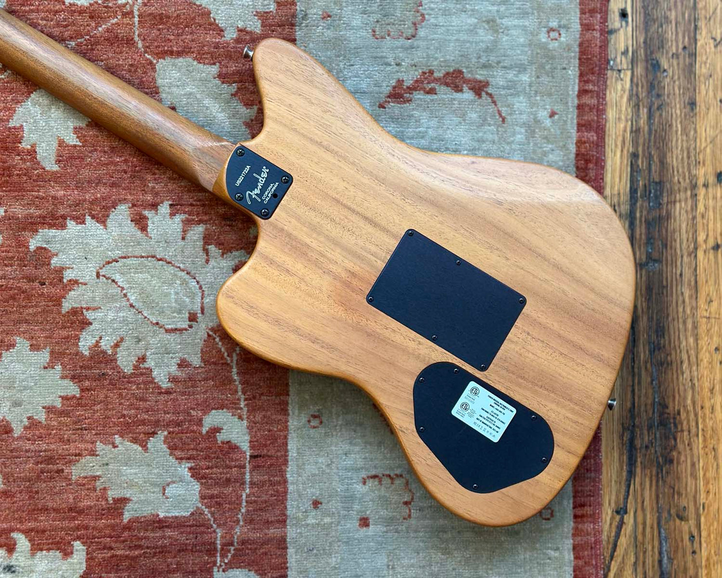 2022 Fender American Acoustasonic Jazzmaster - Natural