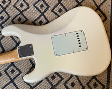 Load image into Gallery viewer, &#39;18 Fender American Original &#39;60s Strat w/ OHSC
