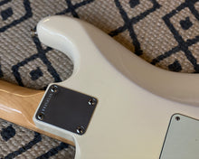 Load image into Gallery viewer, &#39;18 Fender American Original &#39;60s Strat w/ OHSC

