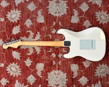 Load image into Gallery viewer, Fender American Original &#39;60s Stratocaster - Olympic White
