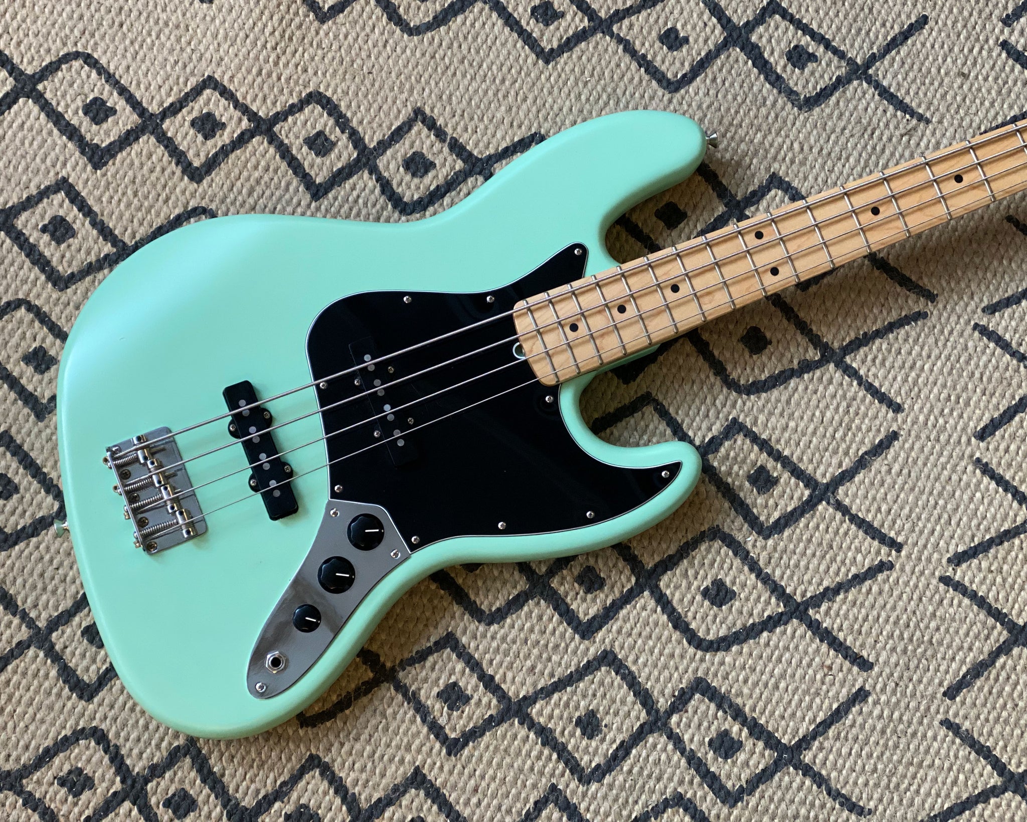 Fender american performer jazz bass satin outlet surf green