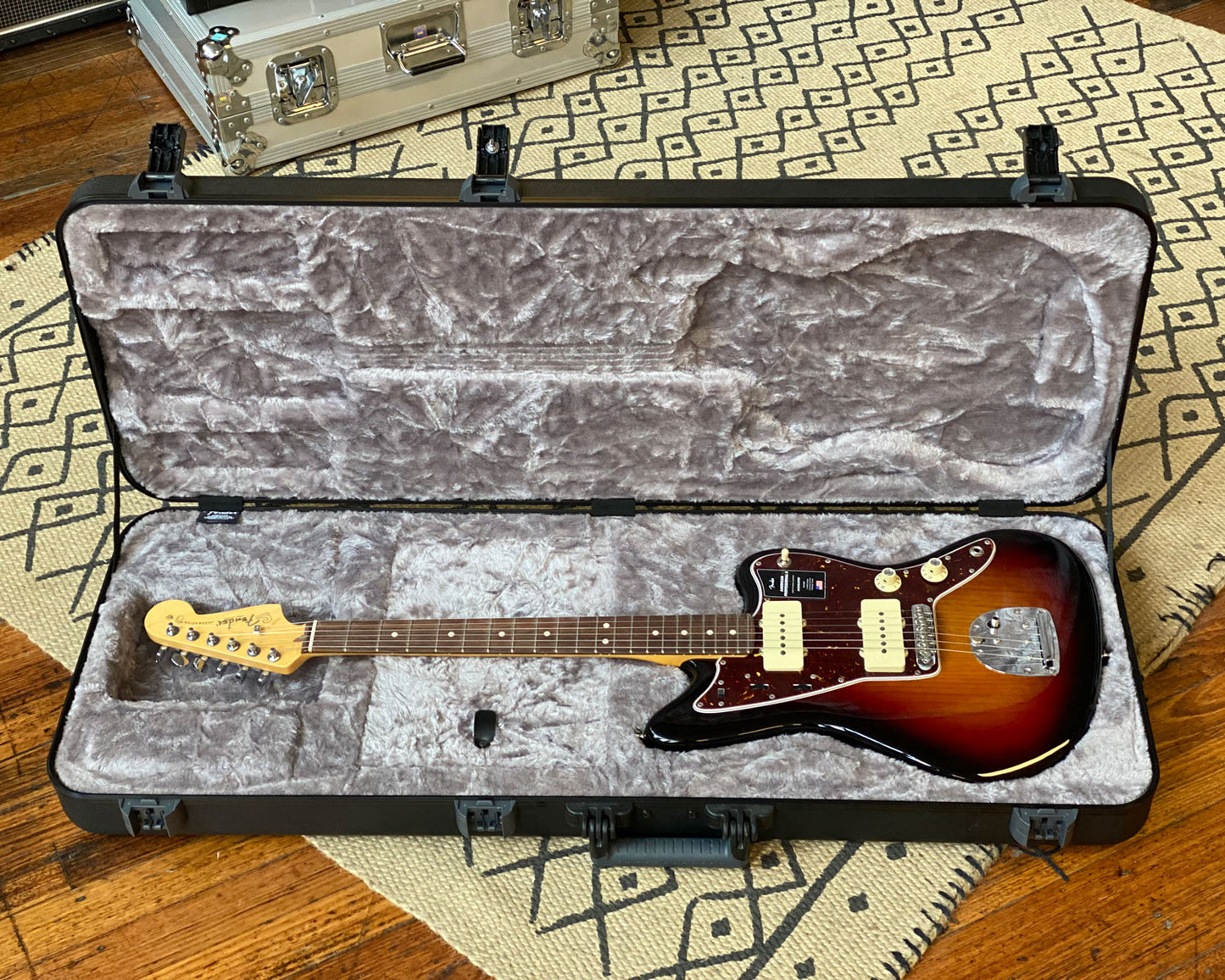 Fender American Professional II Jazzmaster - 3 Colour Sunburst