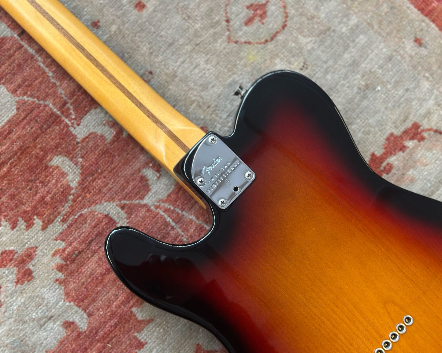 2022 Fender American Professional II Telecaster - Sunburst