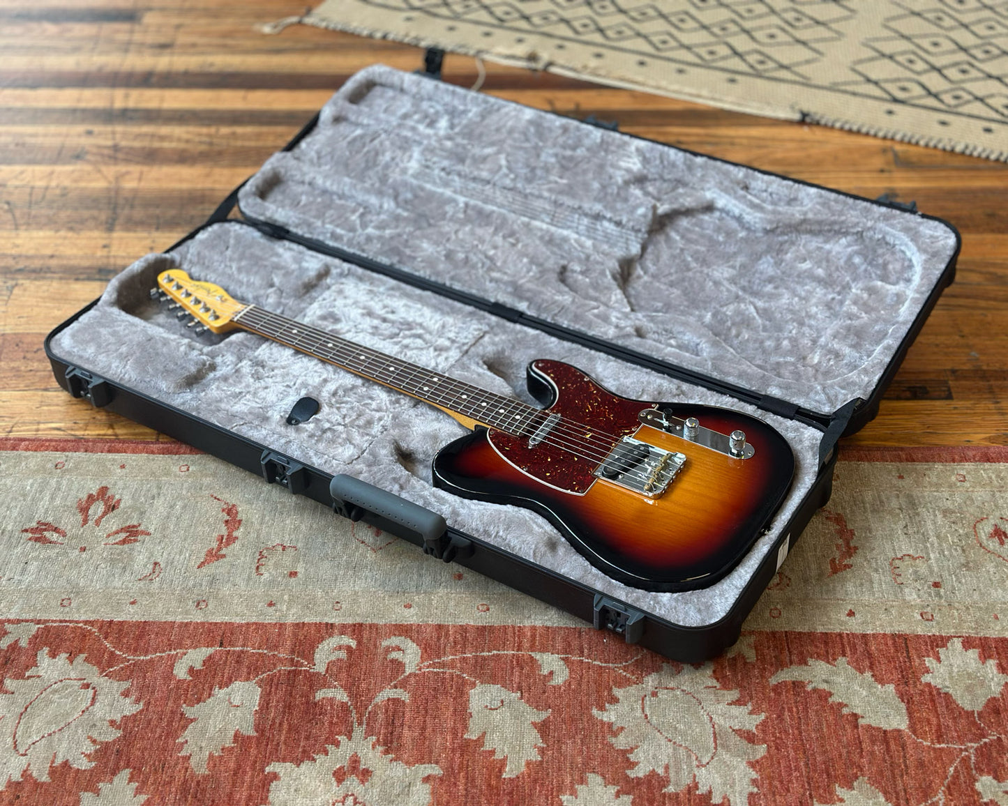 2022 Fender American Professional II Telecaster - Sunburst