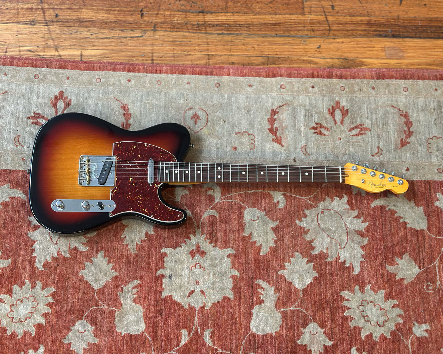 2022 Fender American Professional II Telecaster - Sunburst