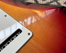 Load image into Gallery viewer, 2008 Fender American Standard Stratocaster HSS - 3-Colour Sunburst
