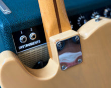 Load image into Gallery viewer, 1989 Fender American Vintage &#39;52 Telecaster (Corona Plant) - Butterscotch Blonde
