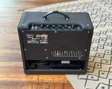 Load image into Gallery viewer, Fender Blues Junior III
