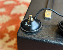 Load image into Gallery viewer, Fender Blues Junior IV
