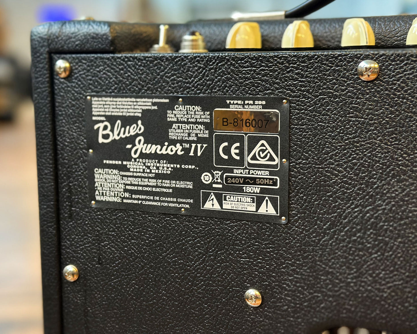Fender Blues Junior IV 15 Watt 1x12" Guitar Amplifier