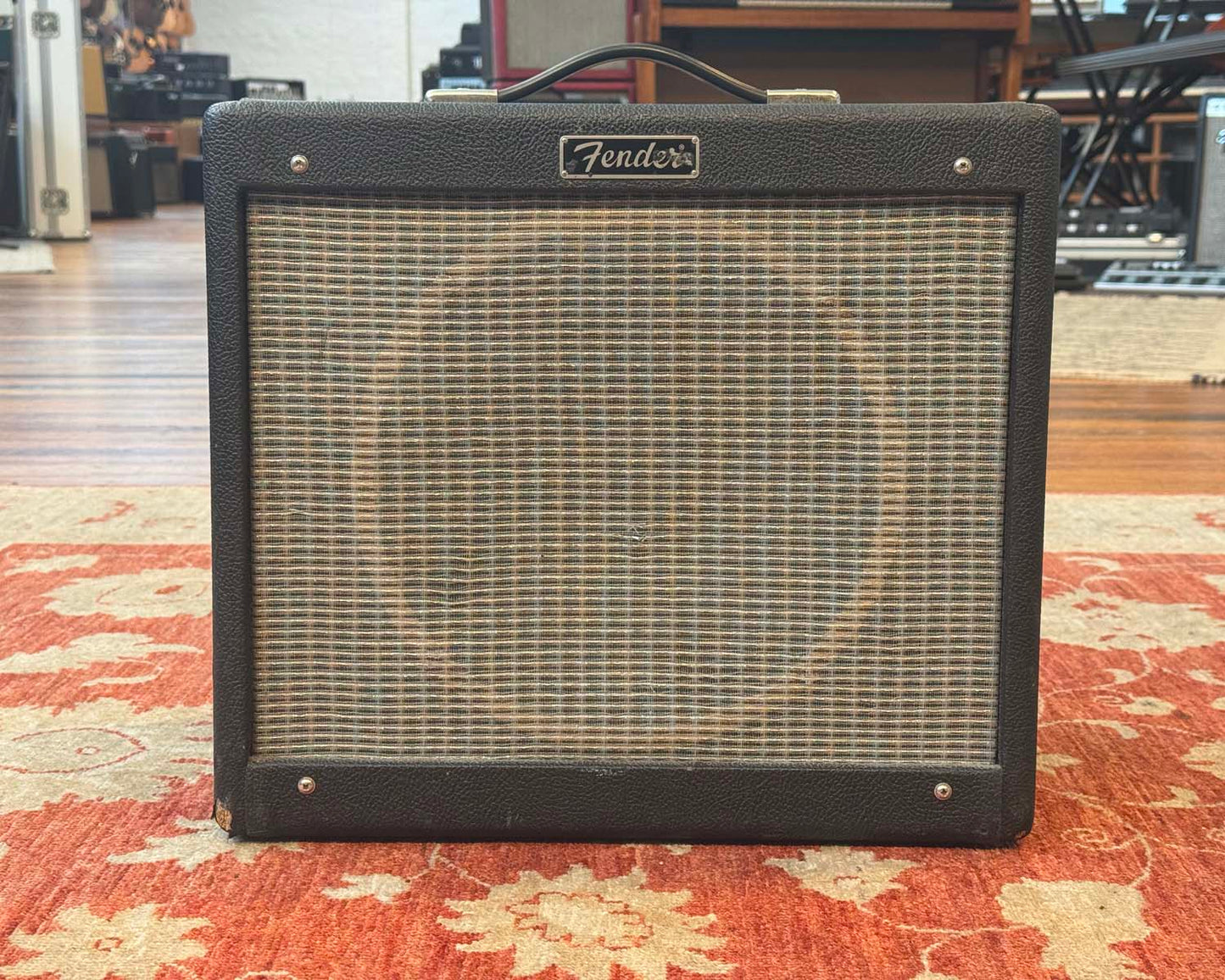 Fender Blues Junior 15 Watt 1x12" Guitar Amplifier Loaded with Celestion Blue Alnico 12