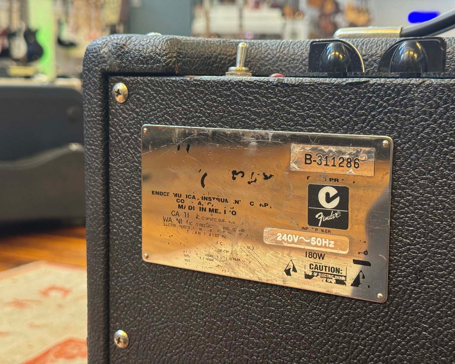 Fender Blues Junior 15 Watt 1x12" Guitar Amplifier Loaded with Celestion Blue Alnico 12
