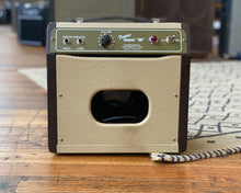 Load image into Gallery viewer, Fender Champ 600
