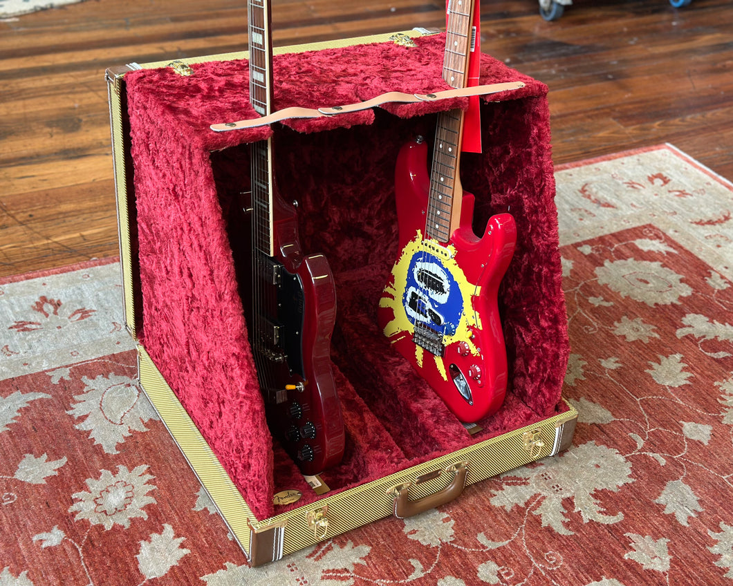 Fender Classic Series Case Stand - 3 Guitars