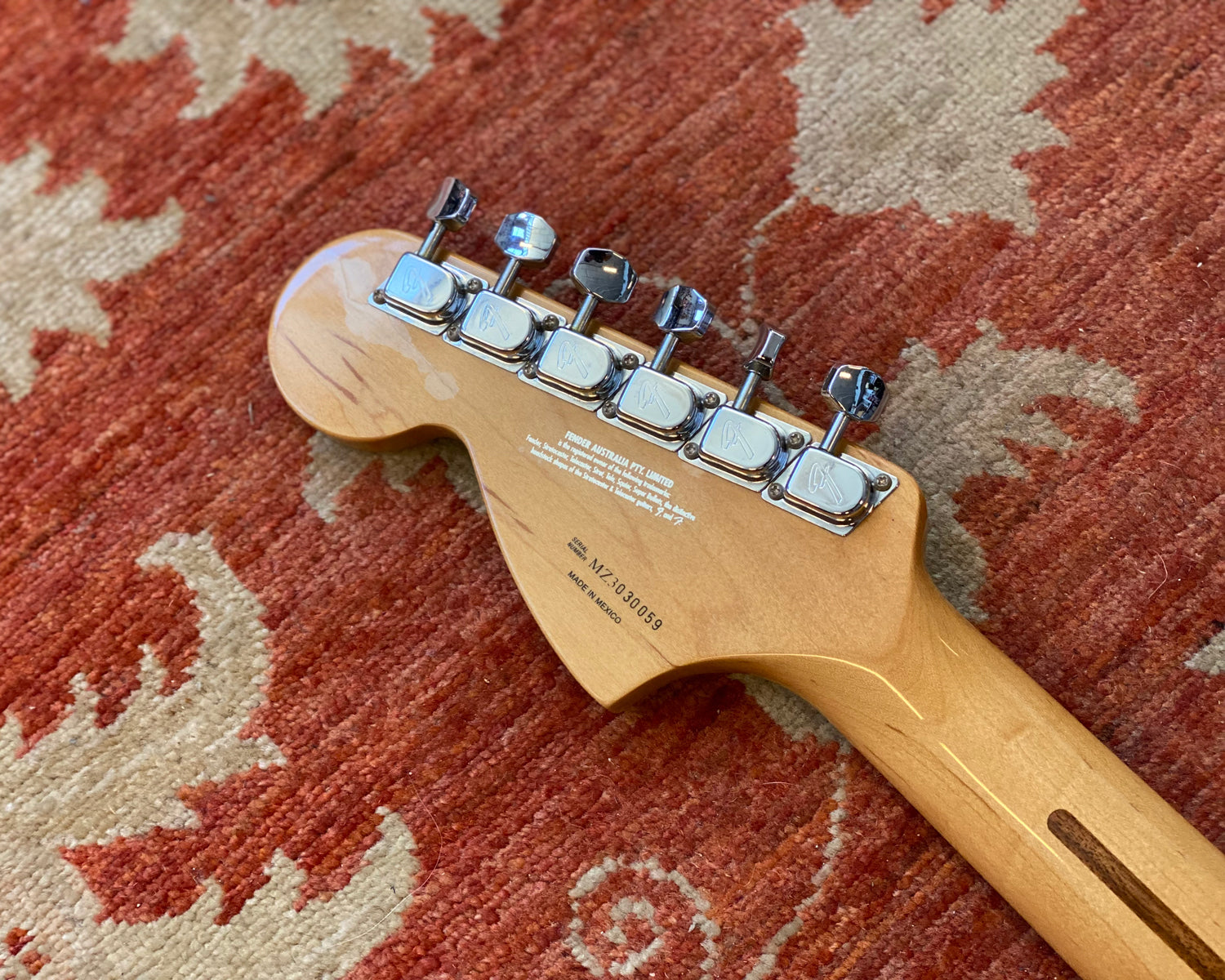 SWEET 1970s Stratocaster with one Mod.. - YouTube
