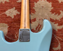 Load image into Gallery viewer, 2009 Fender Custom Shop Custom Deluxe Stratocaster w/ OHSC

