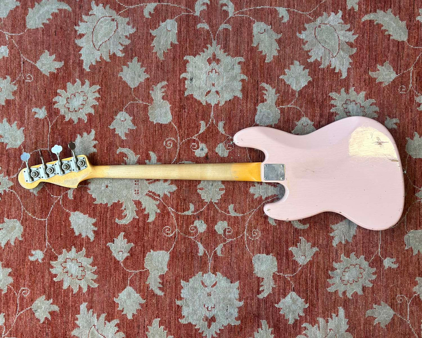2020 Fender Custom Shop '62 Jazz Bass Journeyman Relic - Shell Pink
