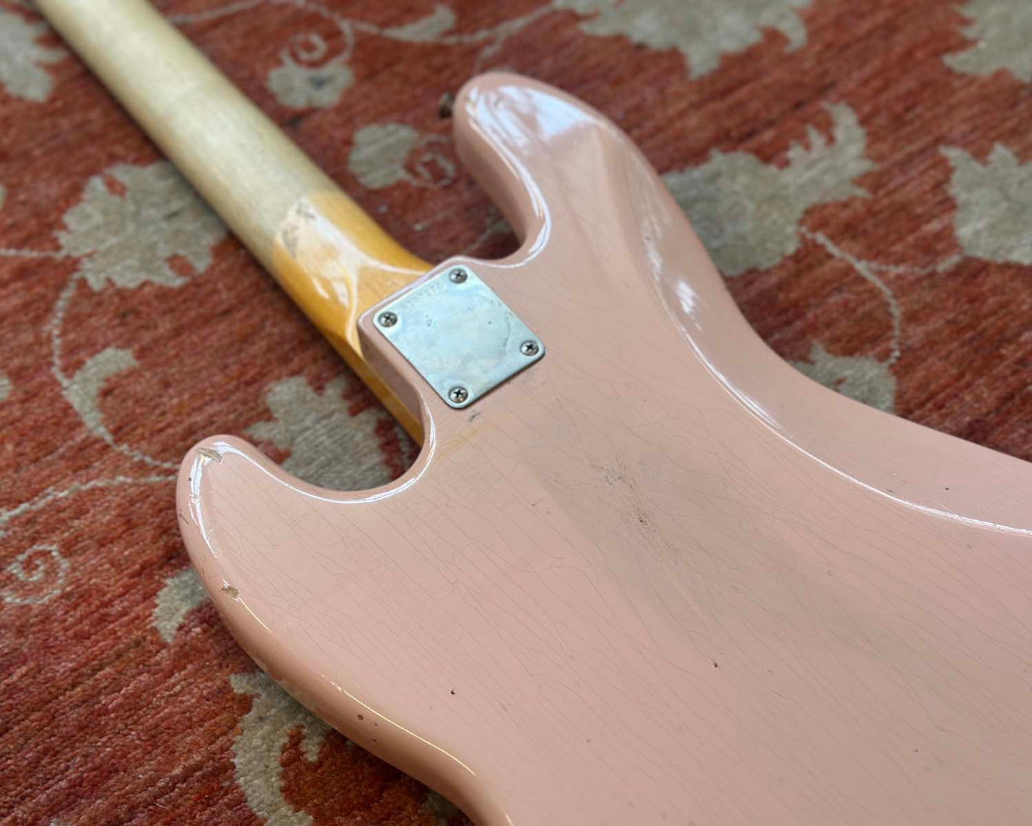 2020 Fender Custom Shop '62 Jazz Bass Journeyman Relic - Shell Pink