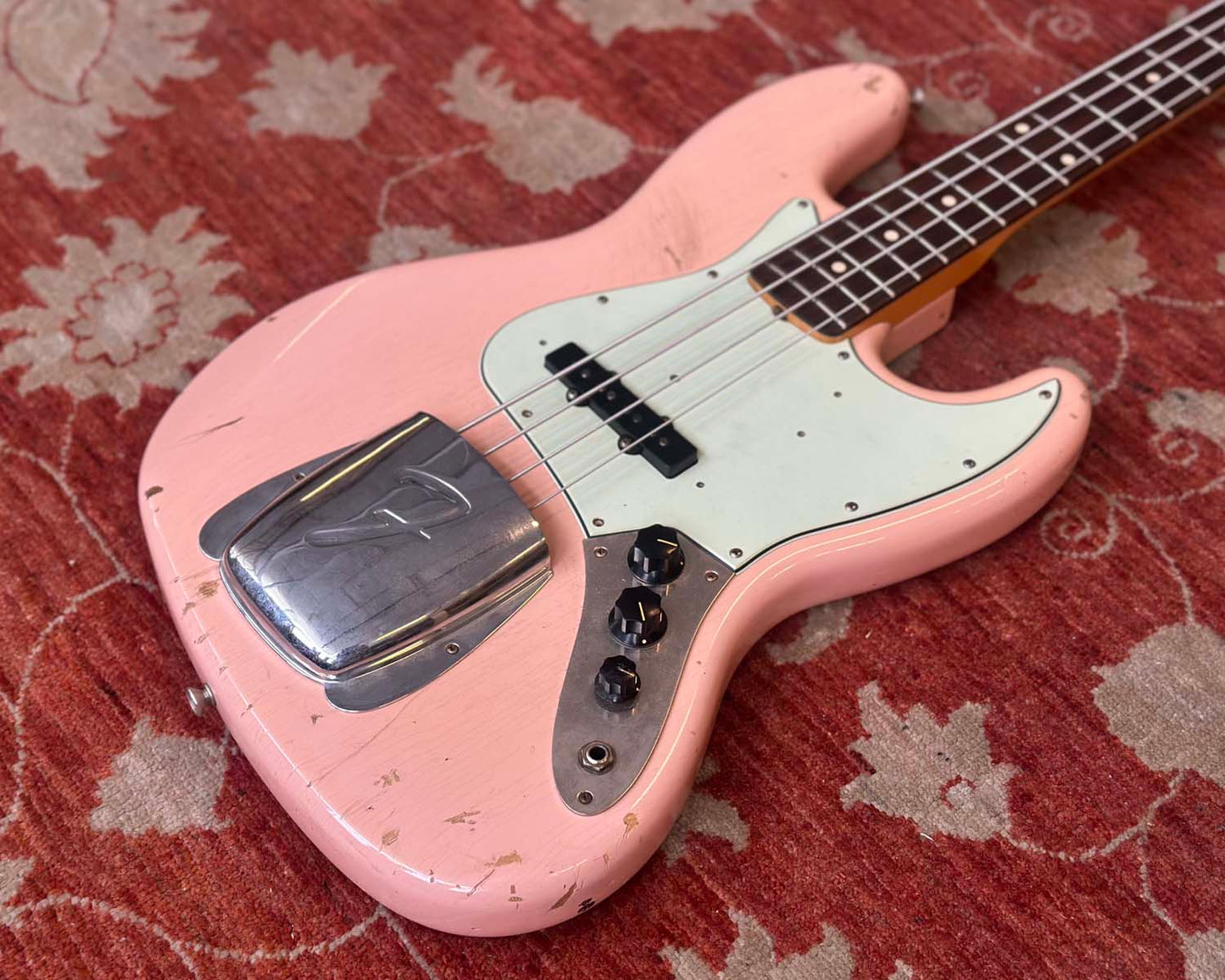 2020 Fender Custom Shop '62 Jazz Bass Journeyman Relic - Shell Pink